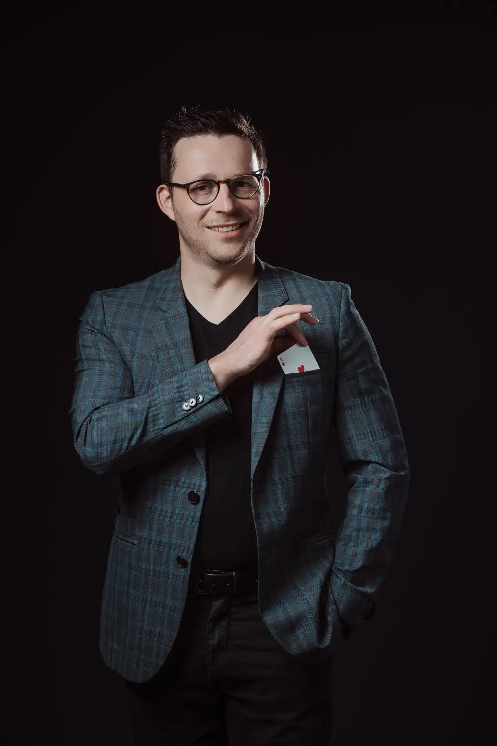 Hugo Marceau, mentalist and magician for corporate events