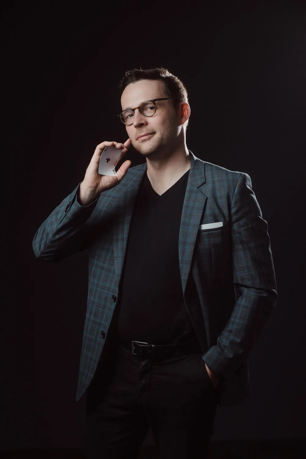 Hugo Marceau, mentalist and AI magician performing in Switzerland